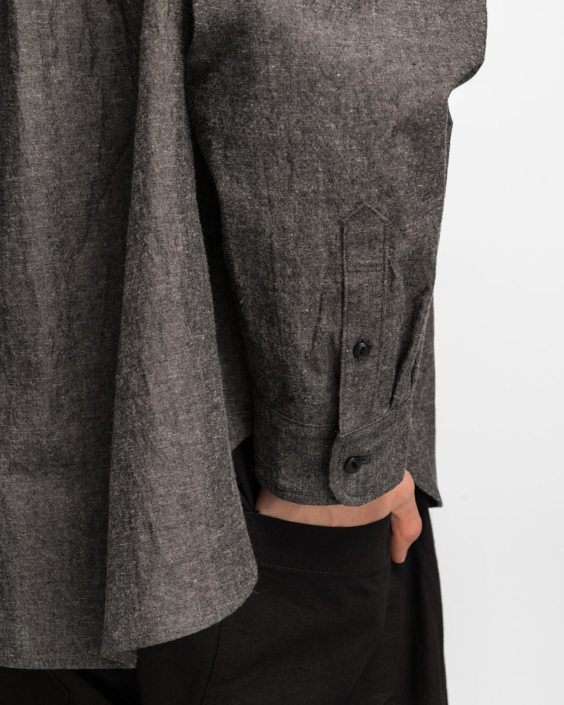 Royce Hill - Broad Shirt - Charcoal Cotton/Linen - UP THERE