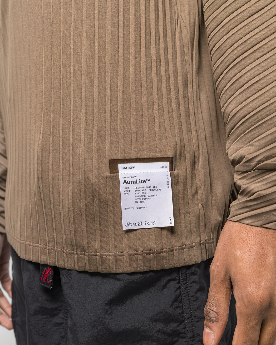 Satisfy - AuraLite Pleated Long Tee - Olive - UP THERE