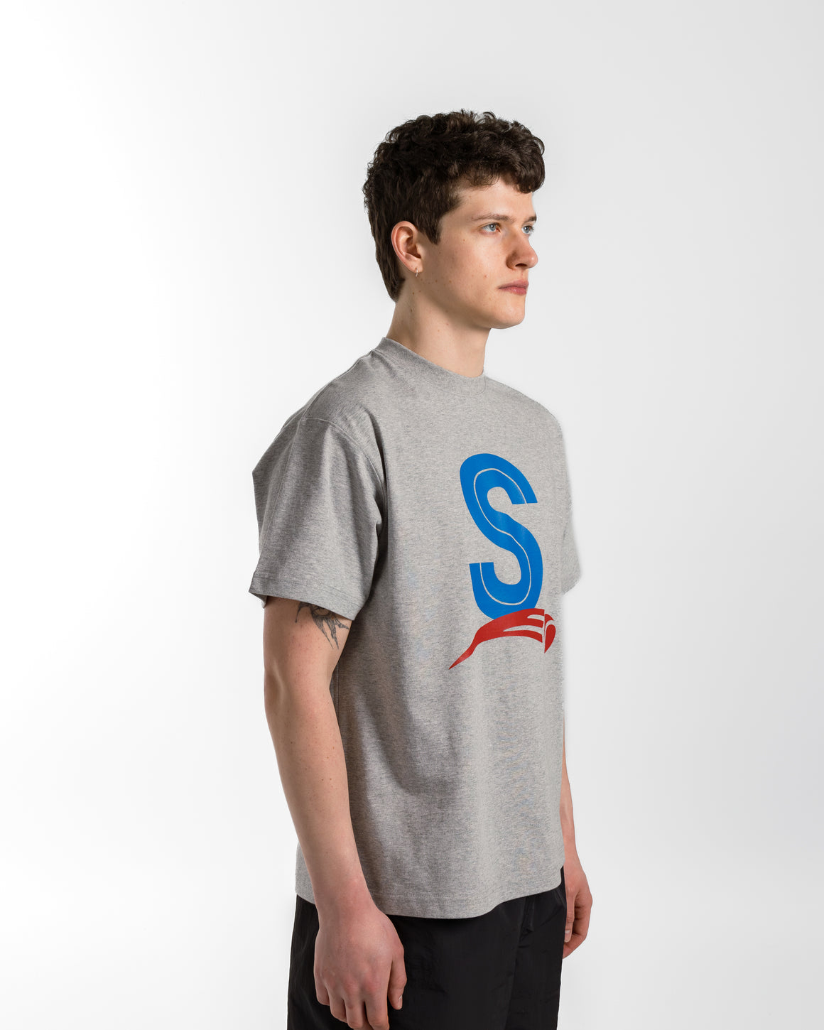 Setinn - Capital Tee - Grey - UP THERE