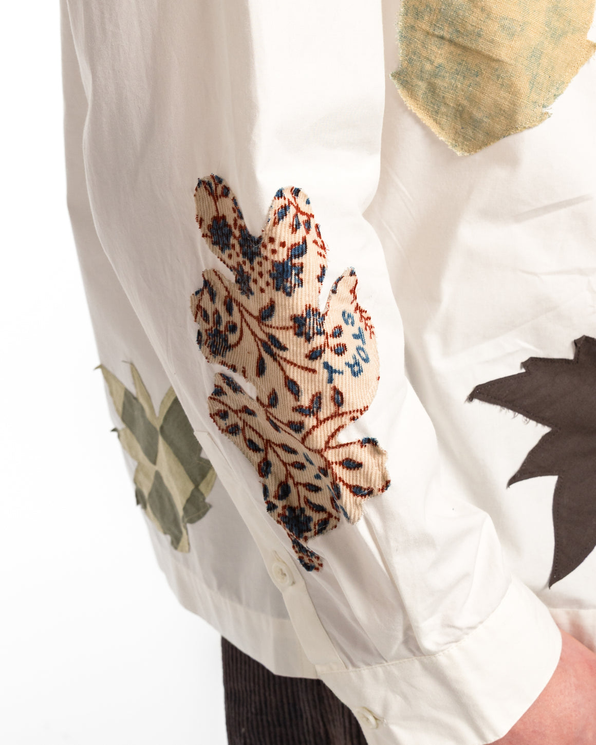 Story mfg. - Greetings LS Shirt - Ecru Leaf Scatter - UP THERE