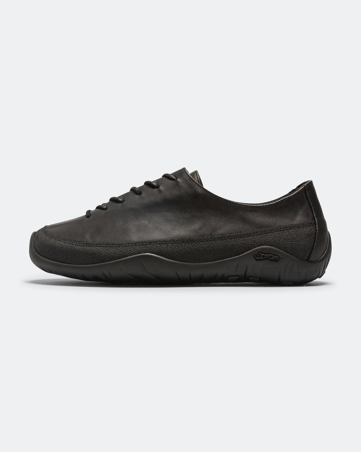 Tarvas - Wanderer - Black Leather - UP THERE