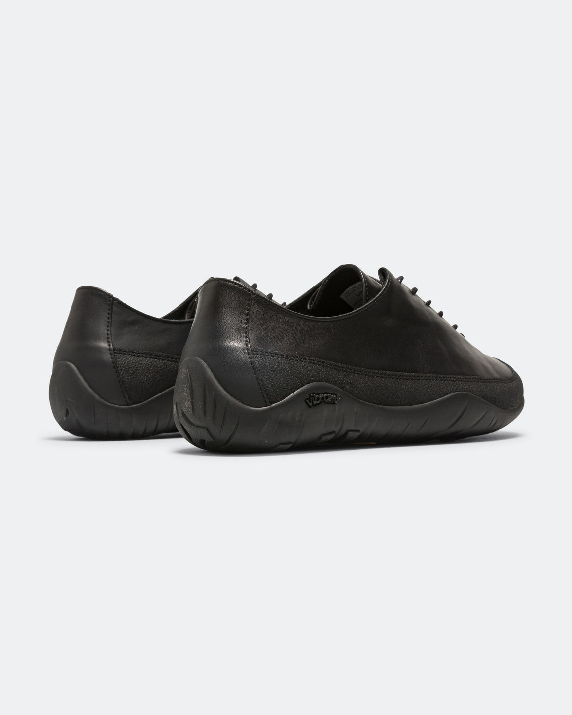 Tarvas - Wanderer - Black Leather - UP THERE