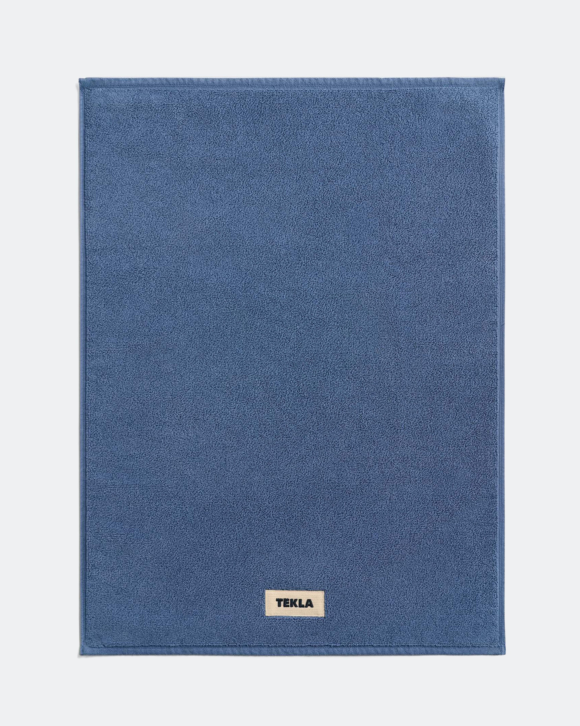 TEKLA バスマット ブルー Tekla - Bath Mat - Storm Blue | UP THERE