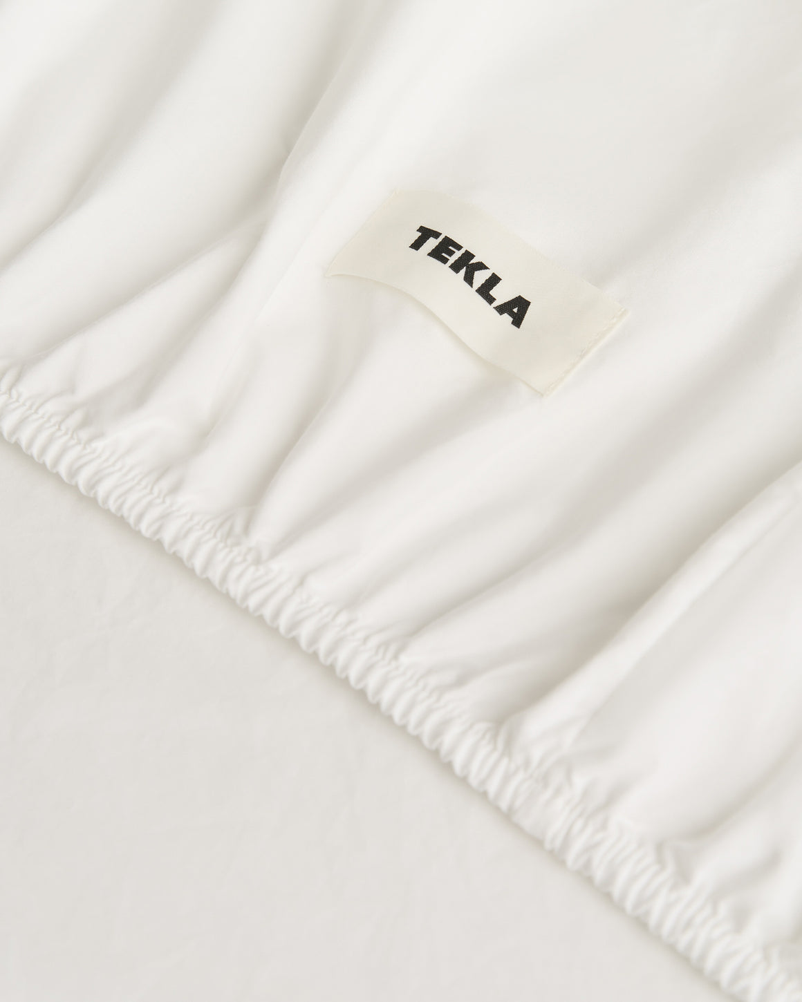 Tekla - Percale Fitted Sheet - Broken White - UP THERE