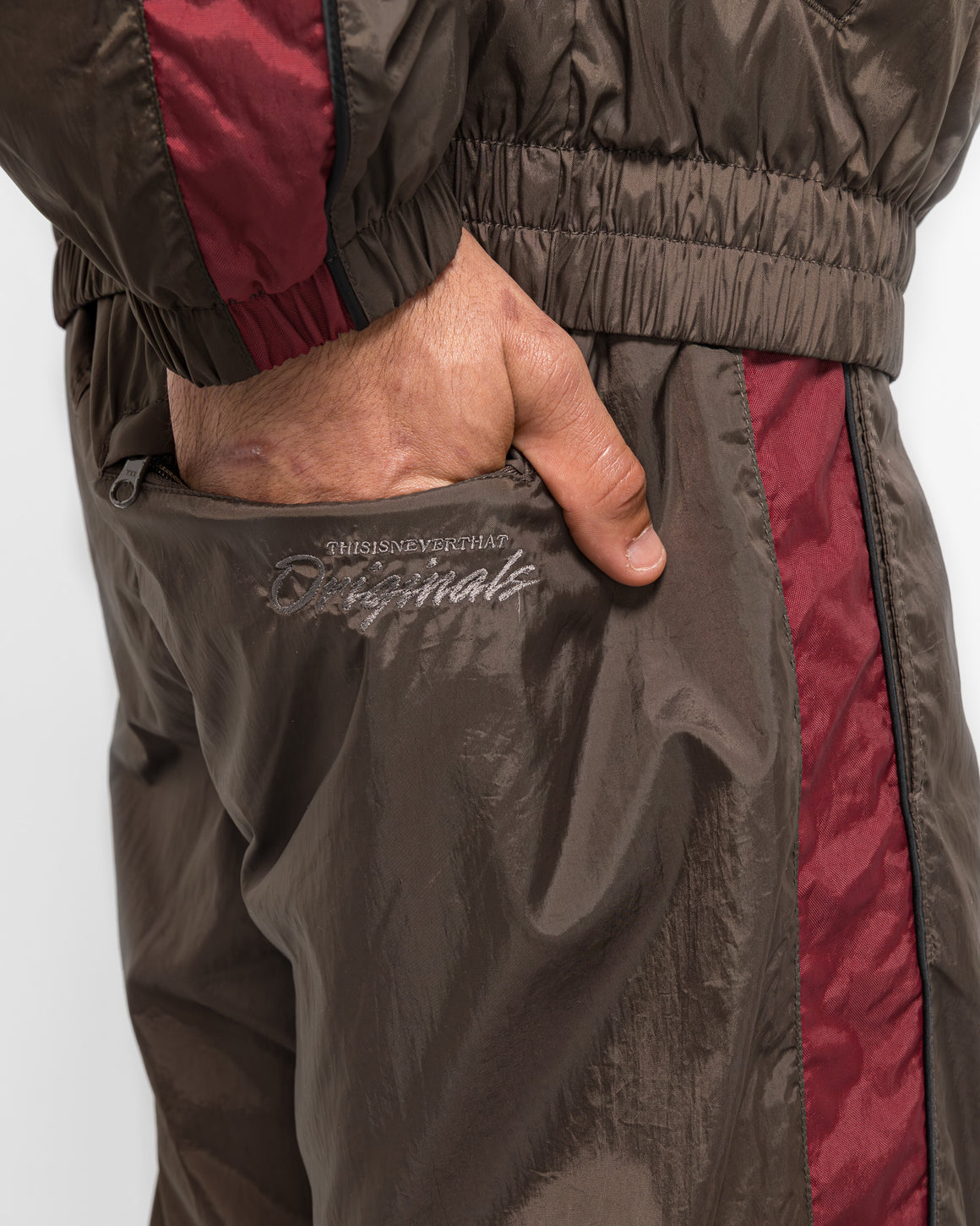 thisisneverthat - Originals Warm Up Pant - Brown - UP THERE