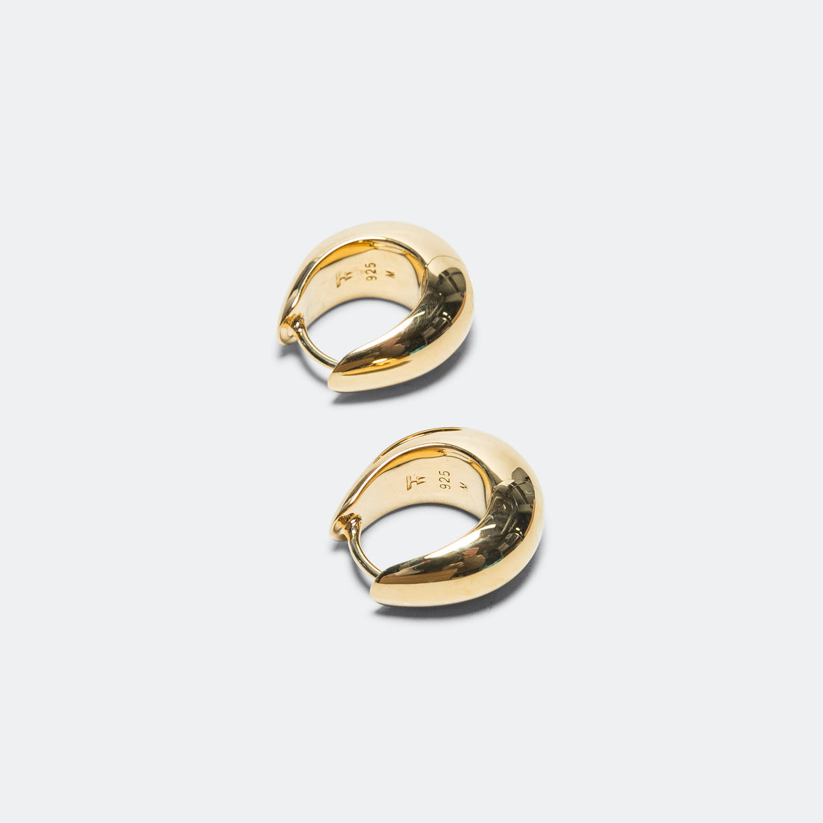 Tom Wood - Ice Hoops Small - 18K Gold/925 Silver - UP THERE