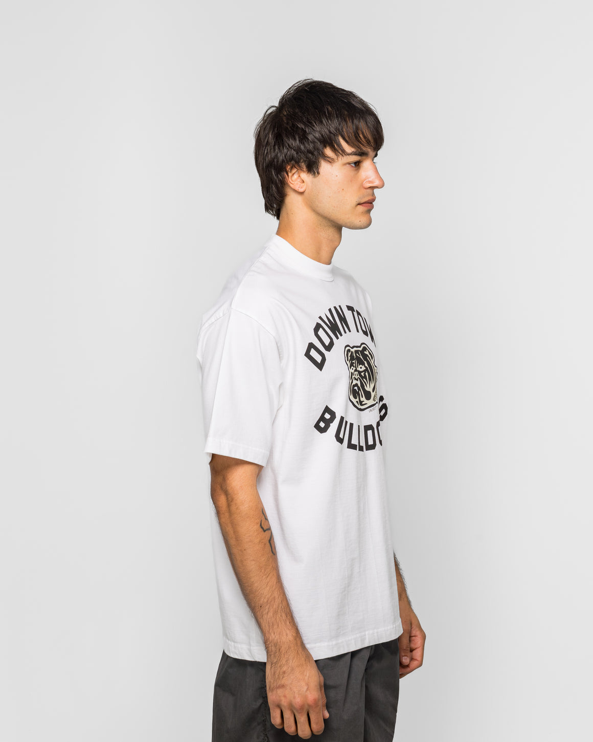 Unlikely - Authentic Graphic Tee BULLDOGS - White - UP THERE