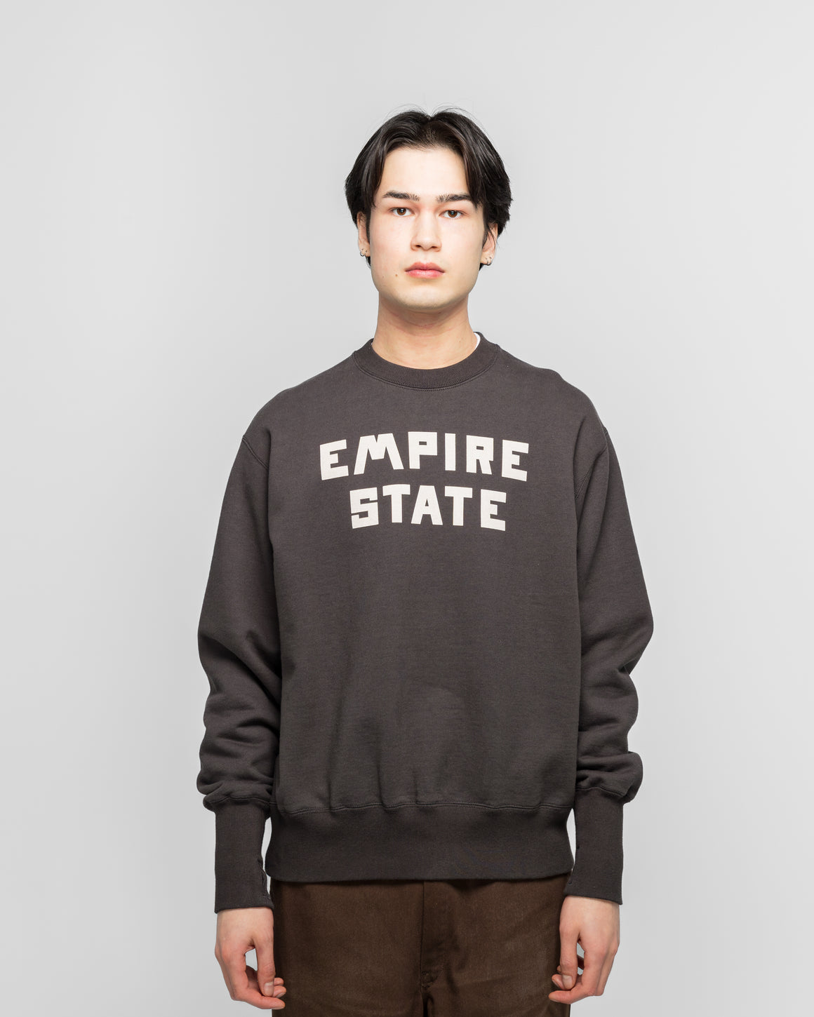 Unlikely - Simple Sweat Crew Empire State - Faded Black - UP THERE