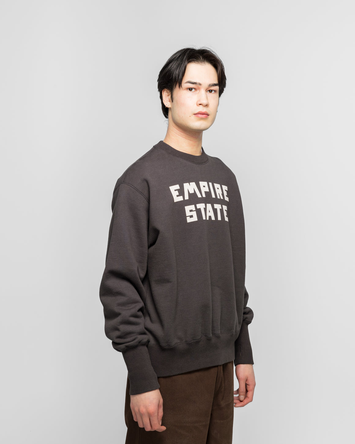 Unlikely - Simple Sweat Crew Empire State - Faded Black - UP THERE