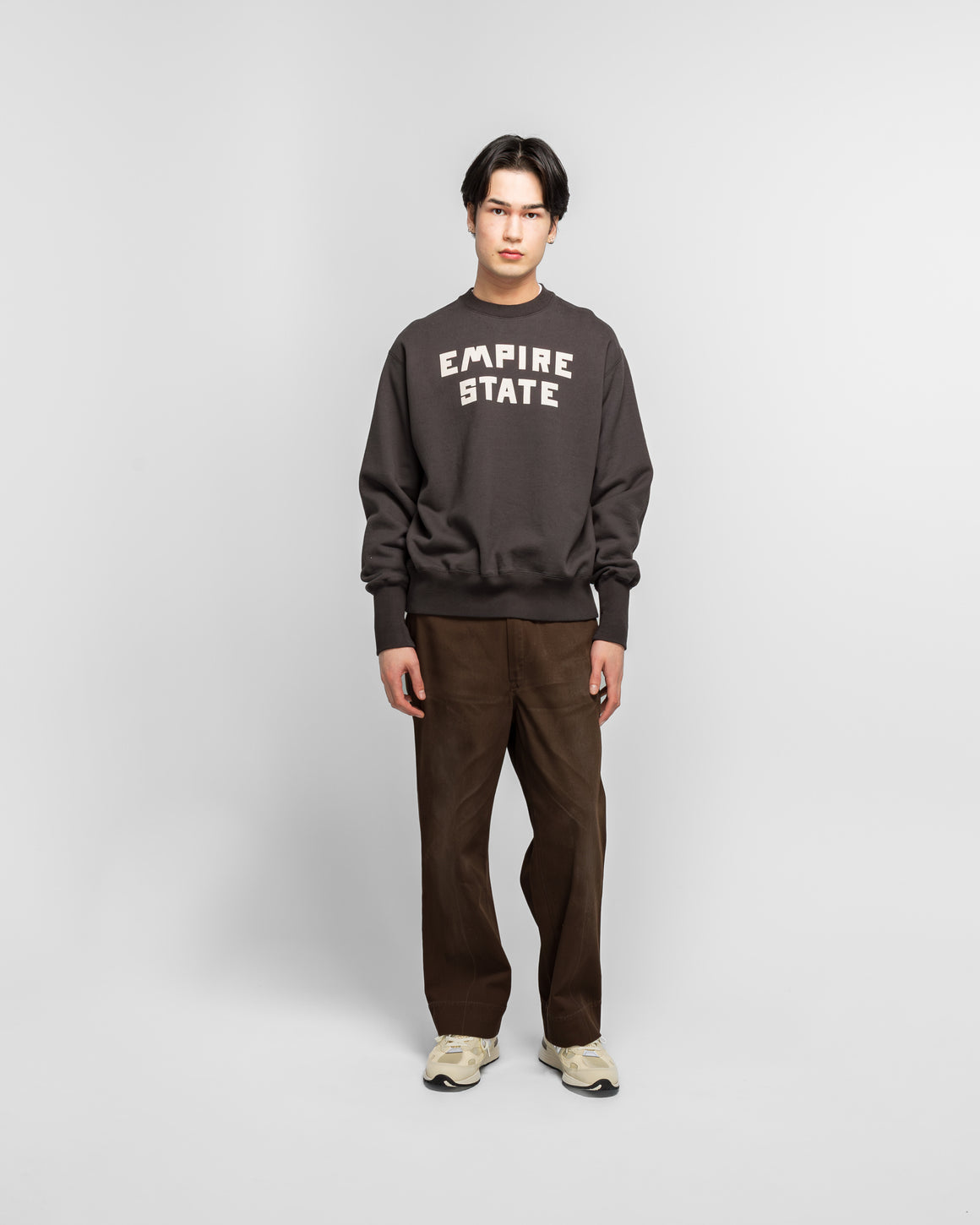 Unlikely - Simple Sweat Crew Empire State - Faded Black - UP THERE