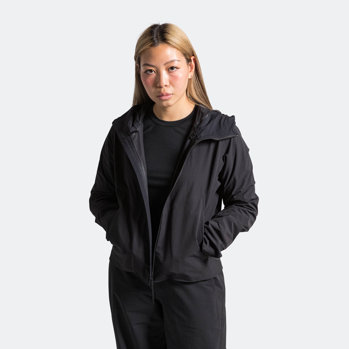 Arc'Teryx Veilance - Womens Focal LT Hoodie - Black - UP THERE