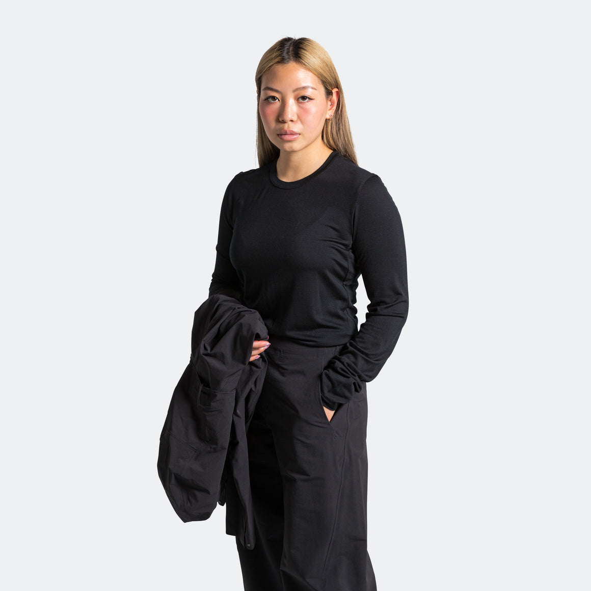 Arc'Teryx Veilance - Womens Frame LS Crew - Black - UP THERE