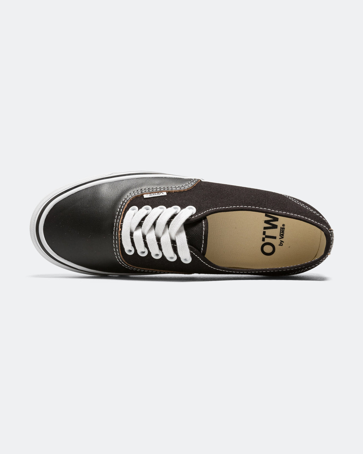 Vans - OTW Authentic 44 Siped Vibram - Black - UP THERE