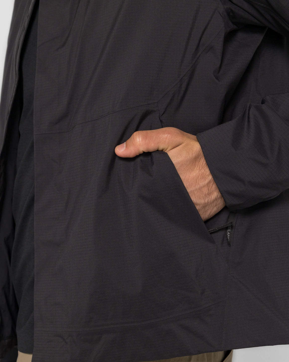 Veilance - Demlo Insulated Jacket - Black - UP THERE