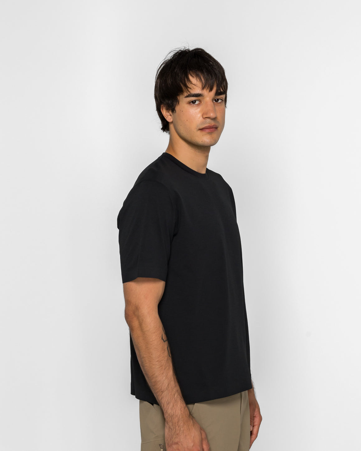 Veilance - Metron SS Tee - Black - UP THERE