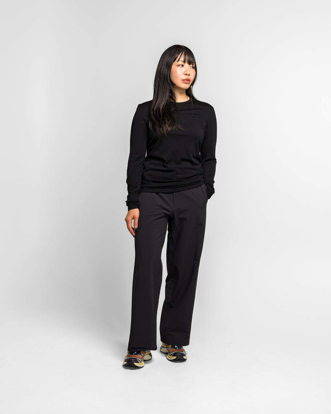 Veilance - Womens Frame LS Crew - Black - UP THERE