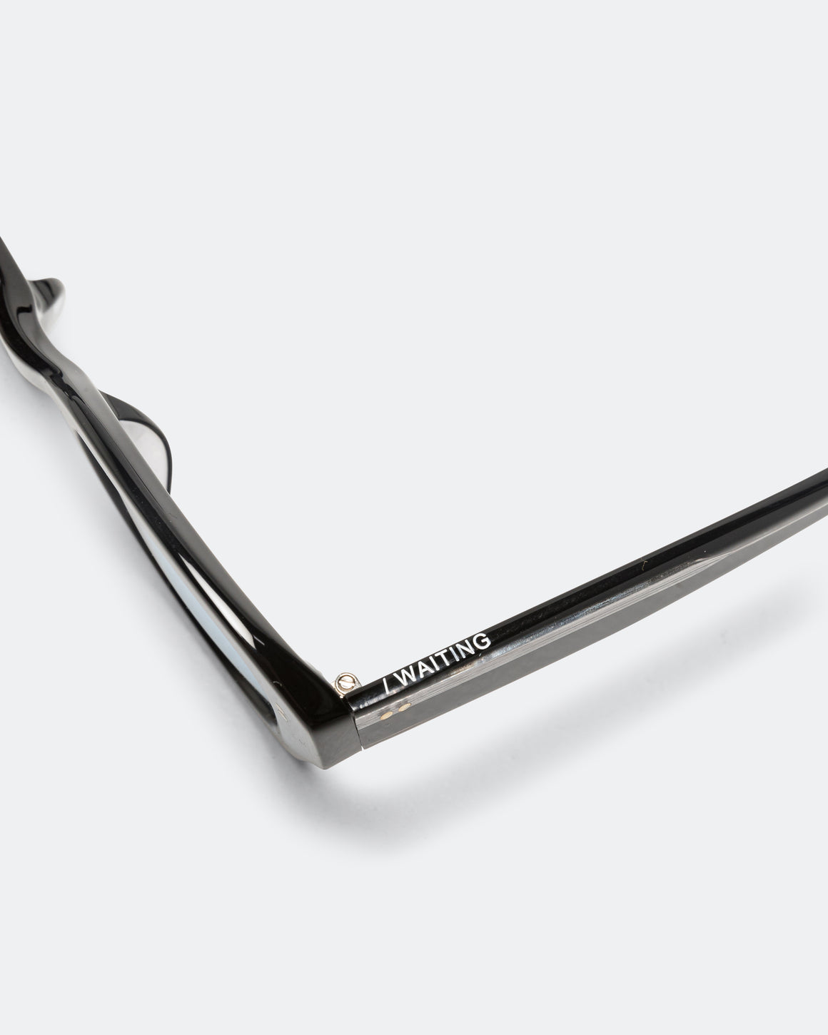 Waiting For The Sun - Axel E2B - Black/Subdued Blue Lens - UP THERE