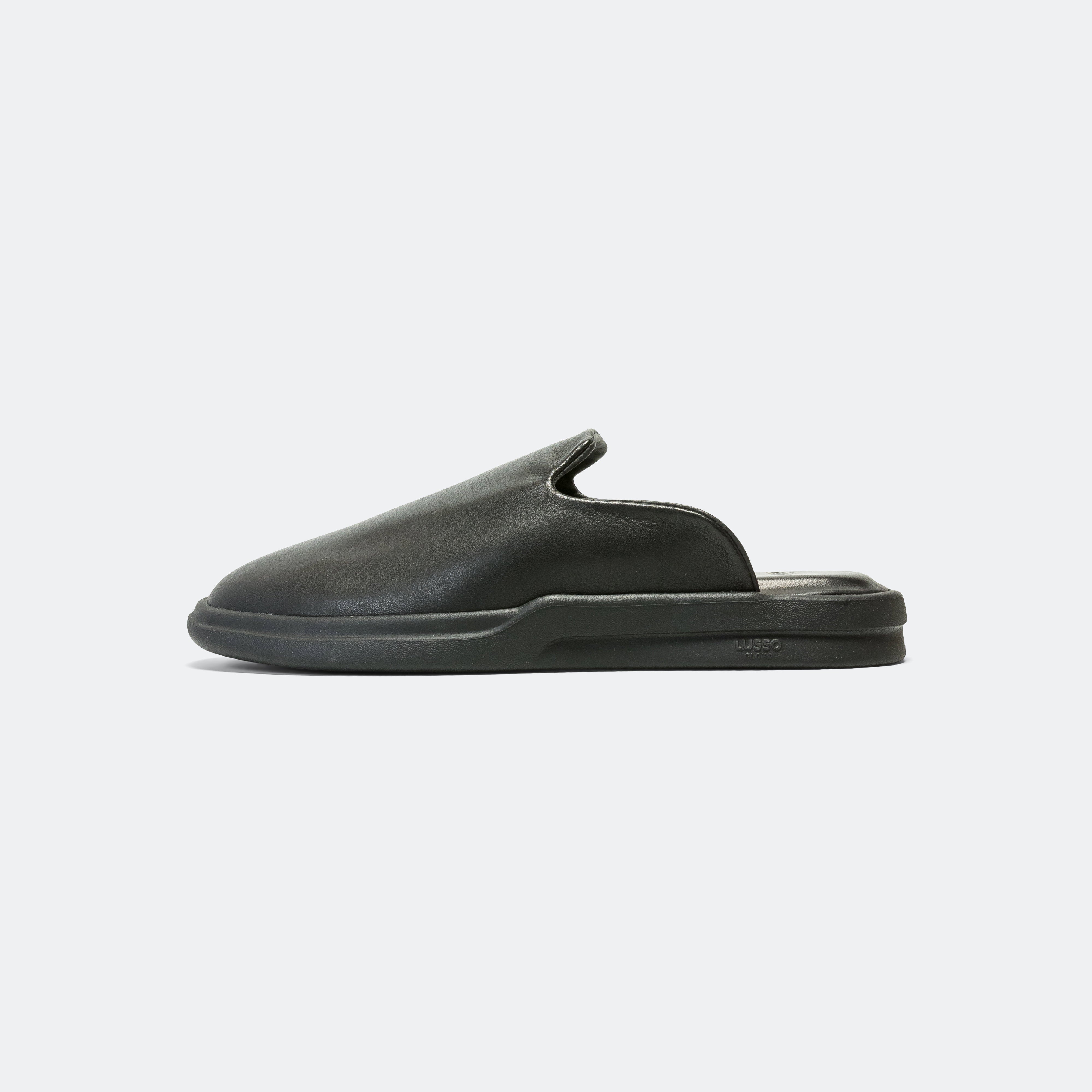 Lusso Cloud Pelli Smooth Leather - Jet Black | UP THERE