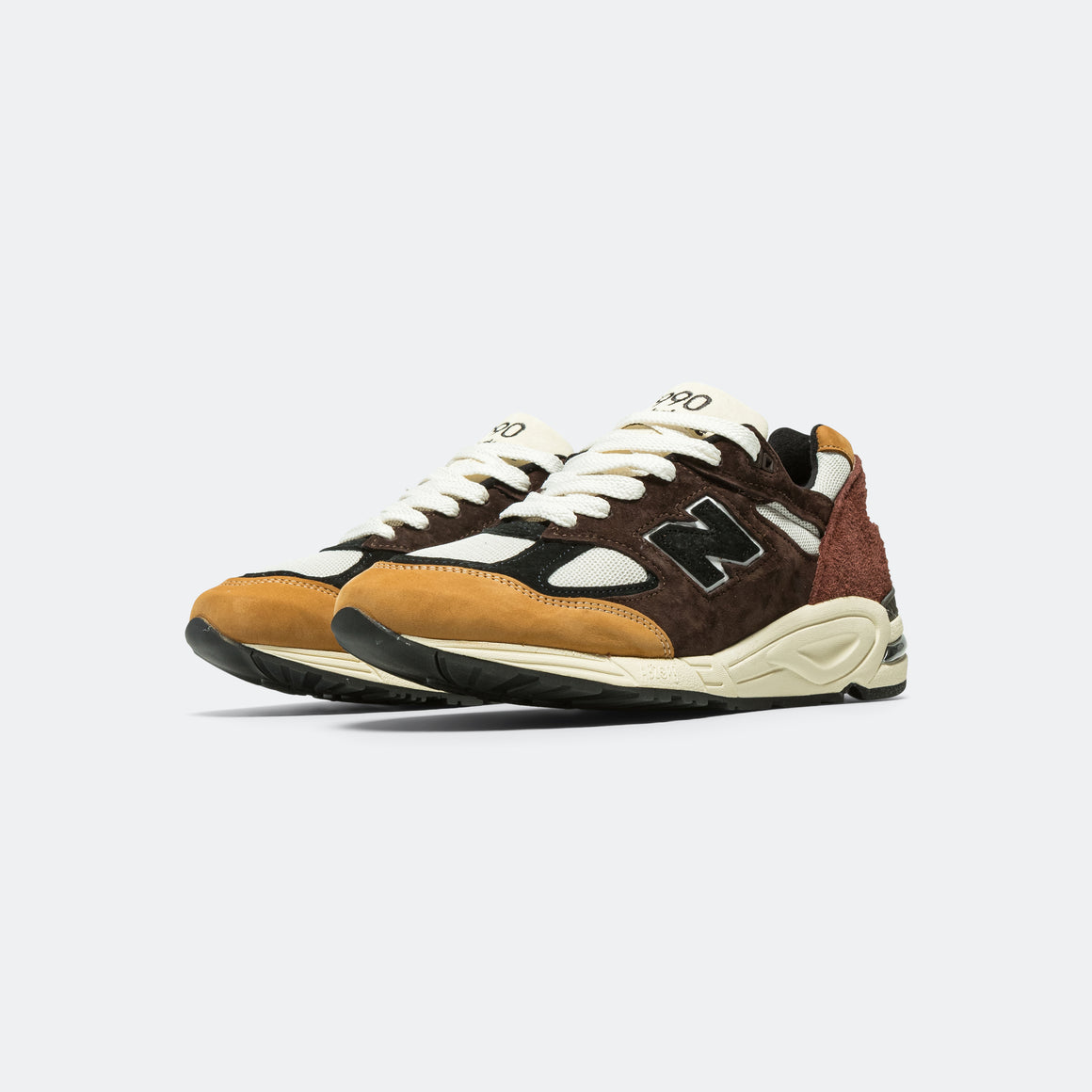 New Balance - M990BB2 - UP THERE