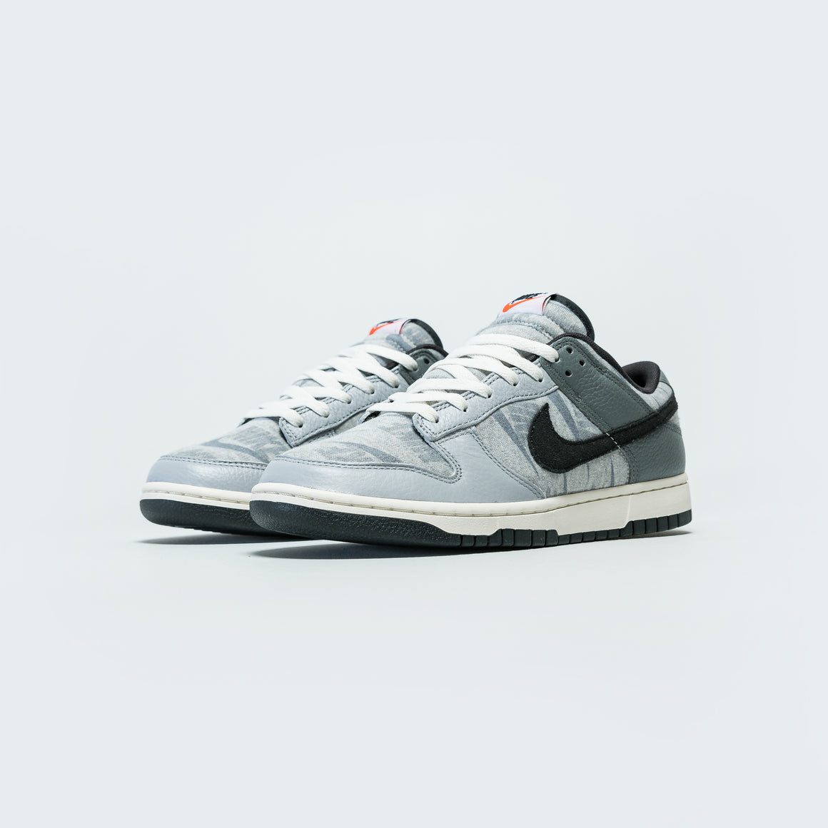 Nike - Dunk Low SE - Dk Grey Heather/Off Noir-Wolf Grey - UP THERE
